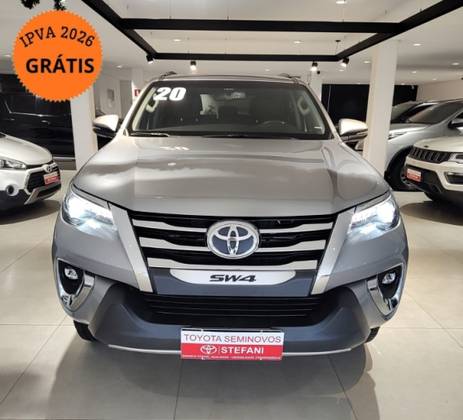 TOYOTA HILUX SW4 2.8 SRX 4X4 7 LUGARES 16V TURBO INTERCOOLER DIESEL 4P AUTOMÁTICO